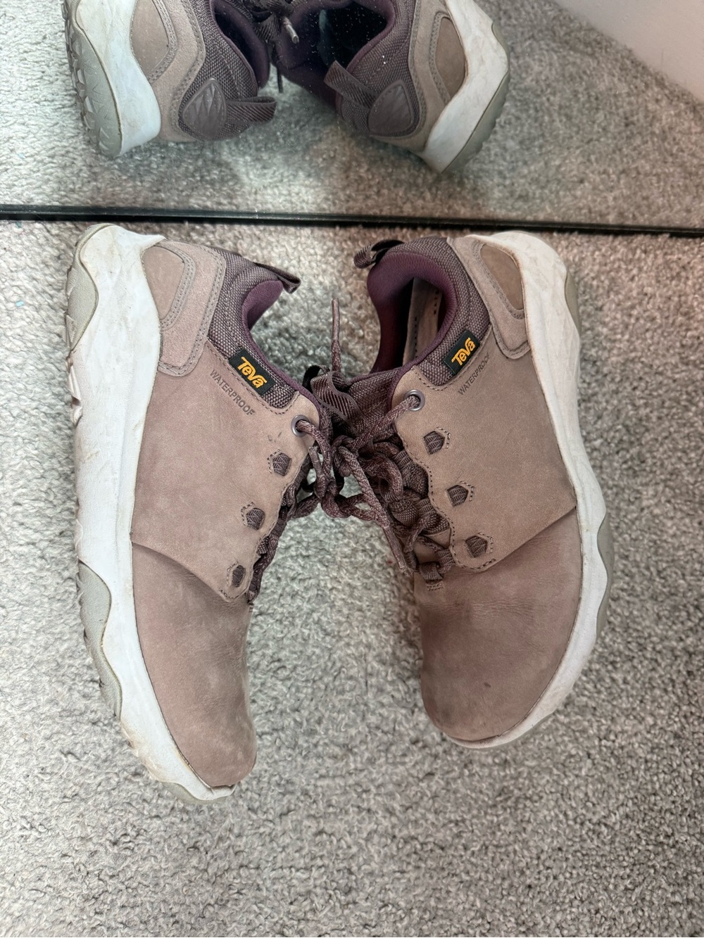 Teva arrowood hiking shoes women’s 7.5